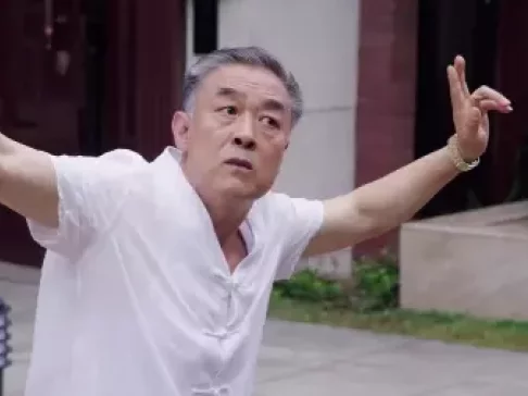 我的亲爹和后爸 24集