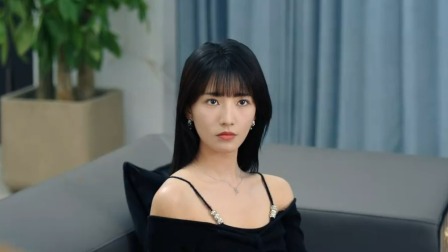 黑夜中的她 1集