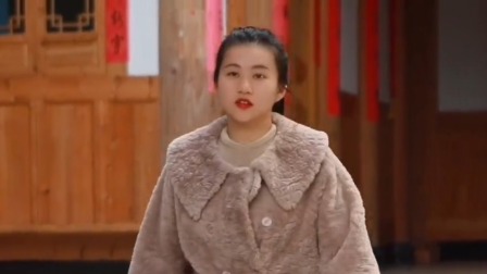 破产女总裁&middot;回乡当村长 17集