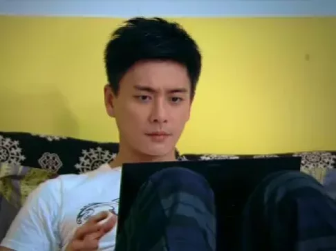 长在面包树上的女人 1集